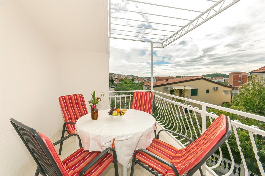 Apartments Luca Rogoznica  Extérieur photo