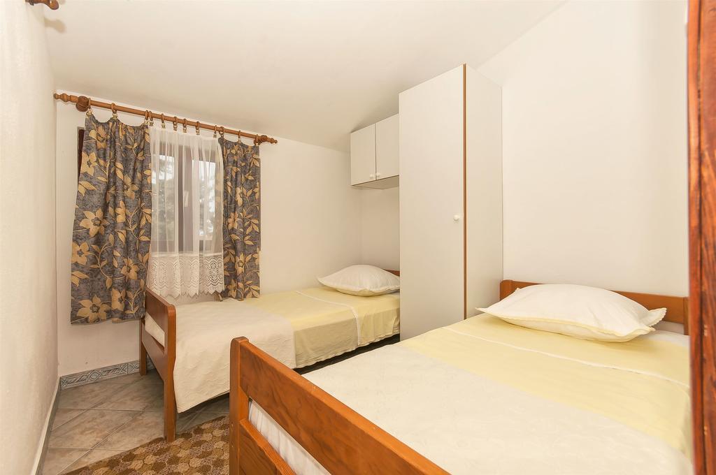 Apartments Luca Rogoznica  Extérieur photo